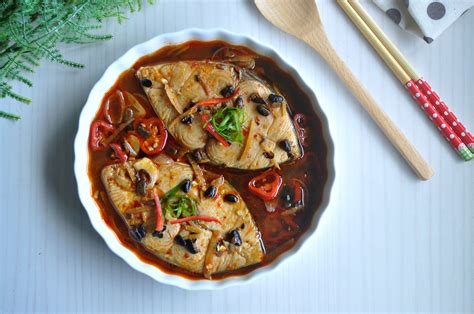  Gegrilde vis met zwarte bonen saus: Een zoete en pikante explosie van smaken op je tong!